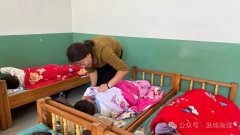 学生们正正在有